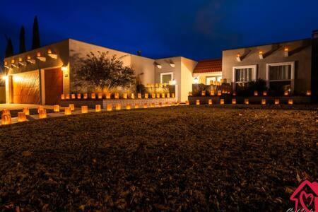 Desert Skyline Getaway - An Irvie Home Tijeras Exterior photo